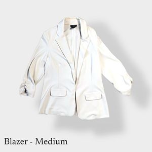 𝅺MEDIUM SOHO Beige quarter sleeve Blazer